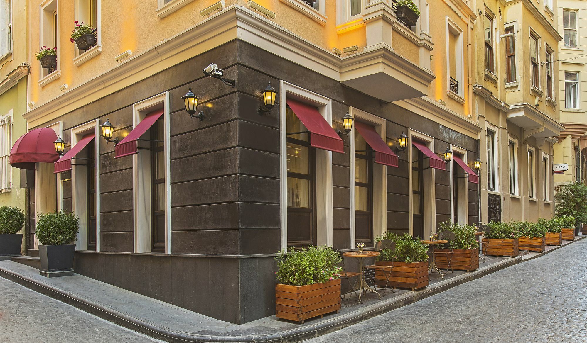 Meroddi Bagdatliyan Hotel Istanbul Exterior photo